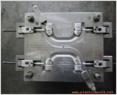 auto-fitting handle mould