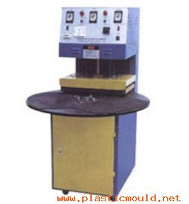 Full-automatic high speed capper